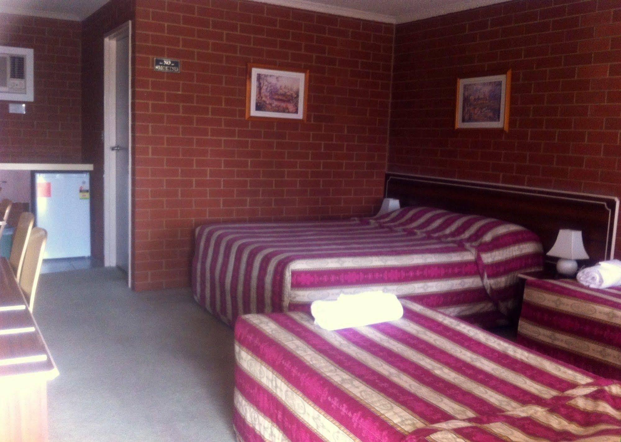 וואגה וואגה Junction Motel Wagga מראה חיצוני תמונה