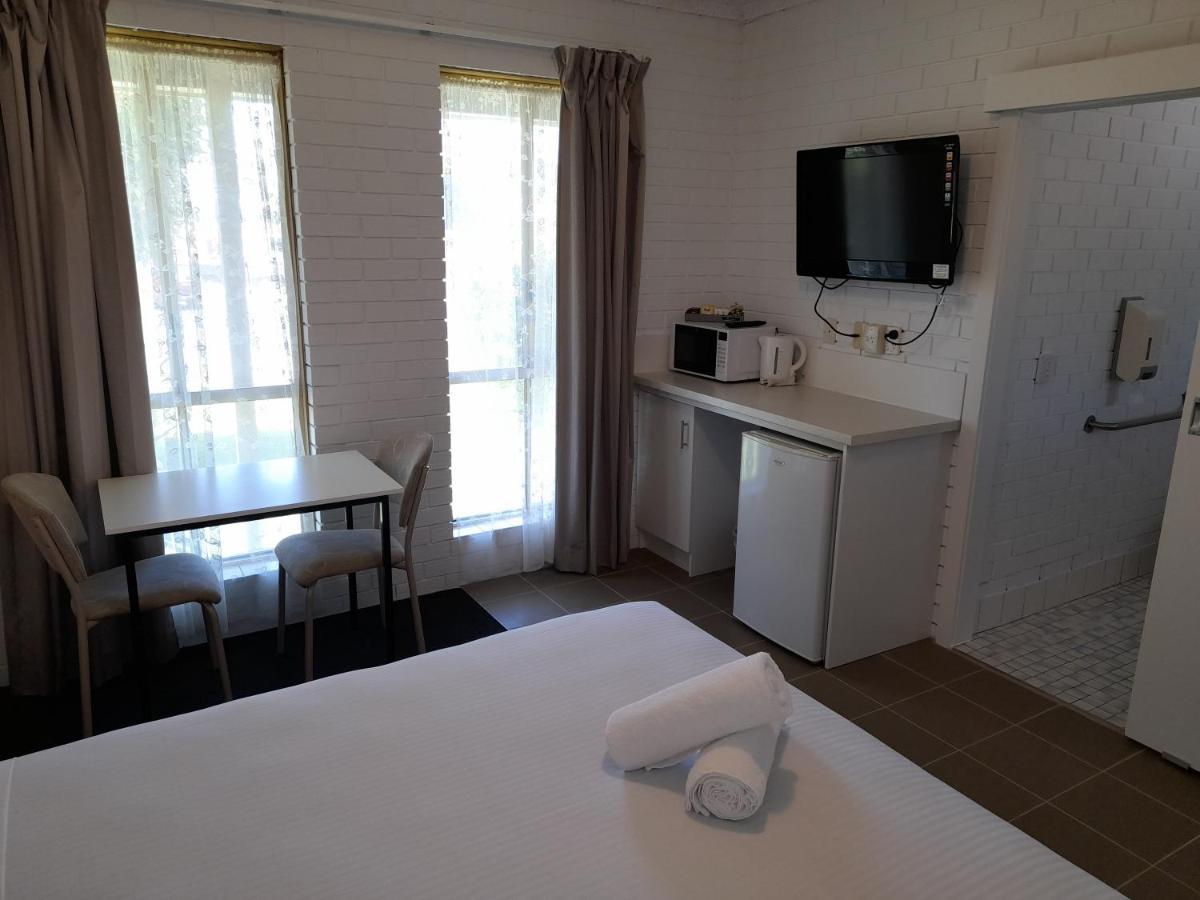וואגה וואגה Junction Motel Wagga מראה חיצוני תמונה