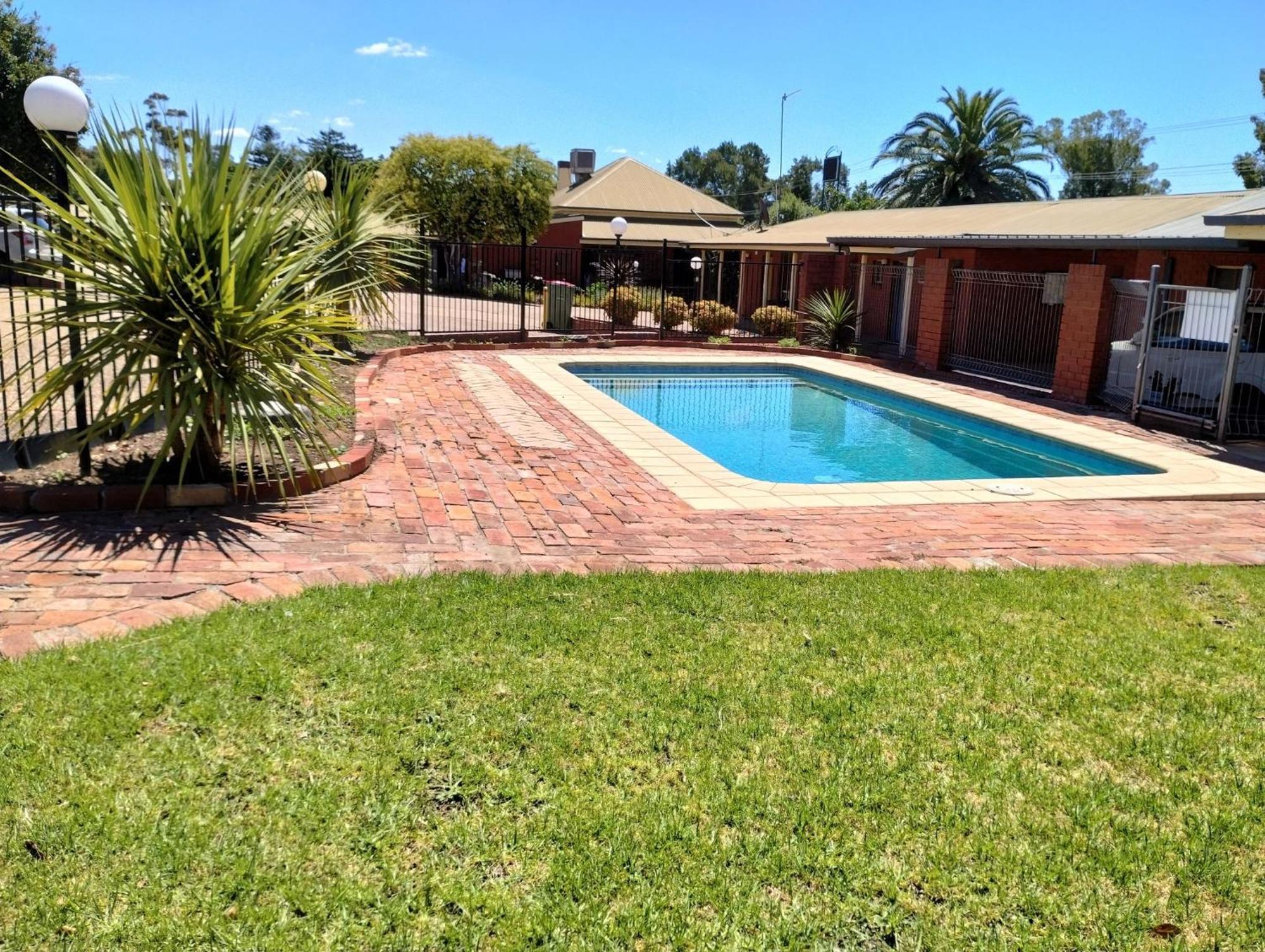 וואגה וואגה Junction Motel Wagga מראה חיצוני תמונה