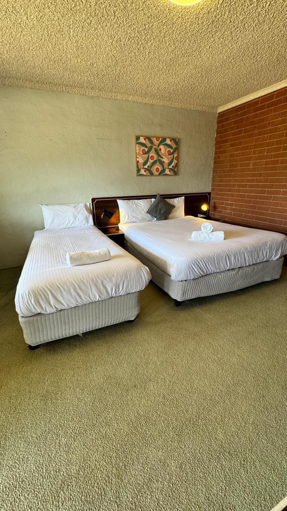 וואגה וואגה Junction Motel Wagga מראה חיצוני תמונה