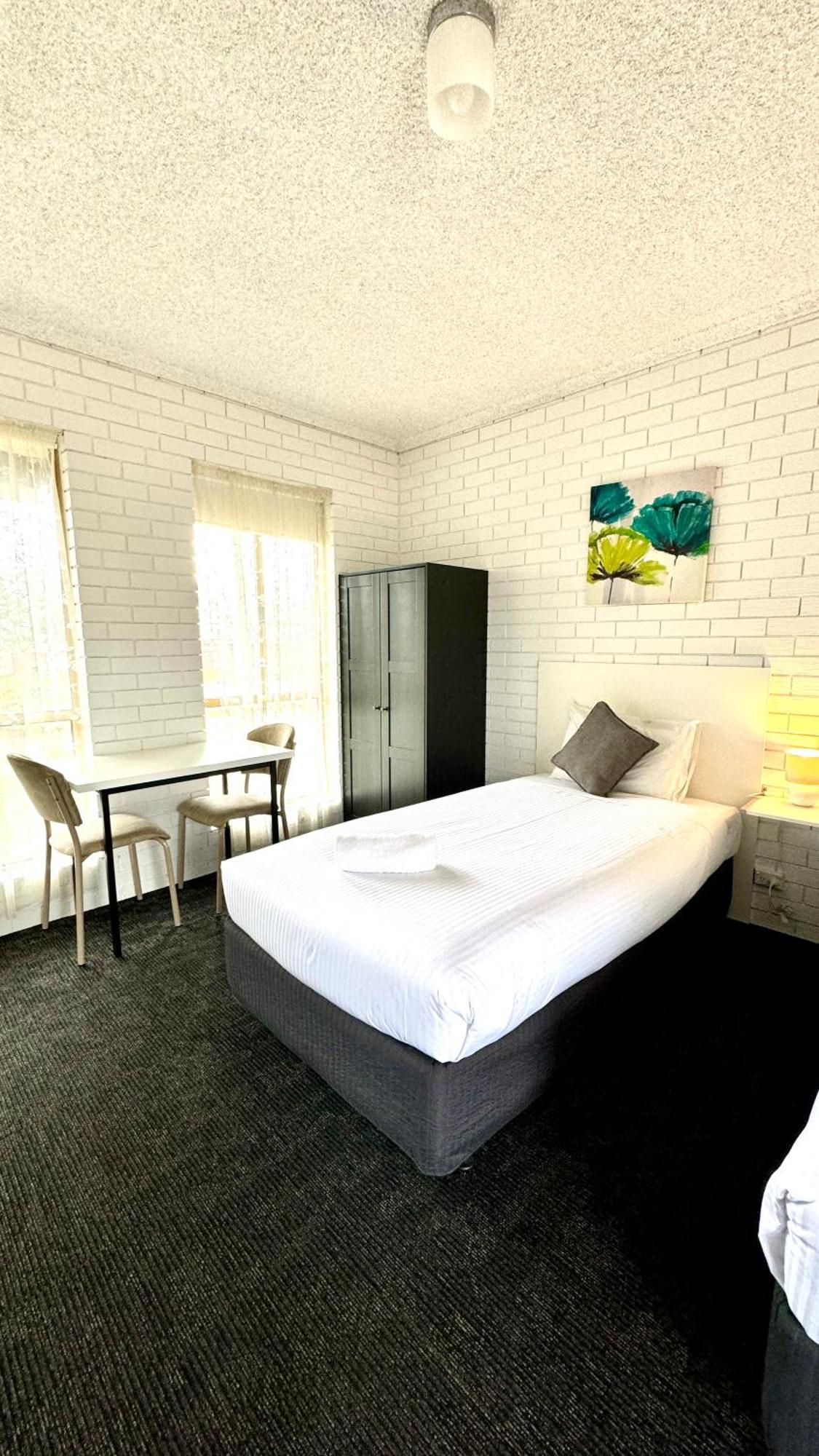 וואגה וואגה Junction Motel Wagga מראה חיצוני תמונה