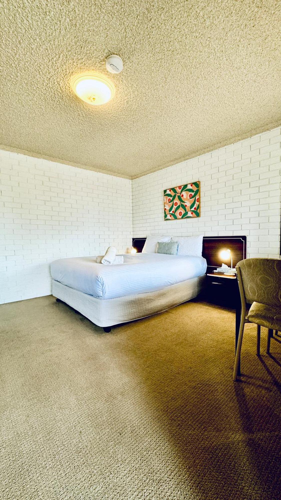 וואגה וואגה Junction Motel Wagga מראה חיצוני תמונה