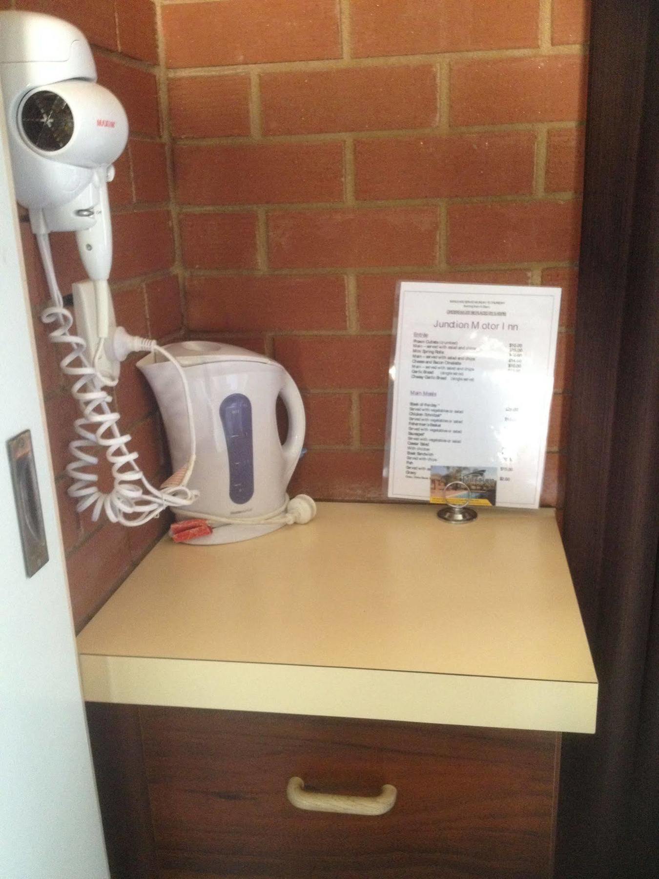 וואגה וואגה Junction Motel Wagga מראה חיצוני תמונה